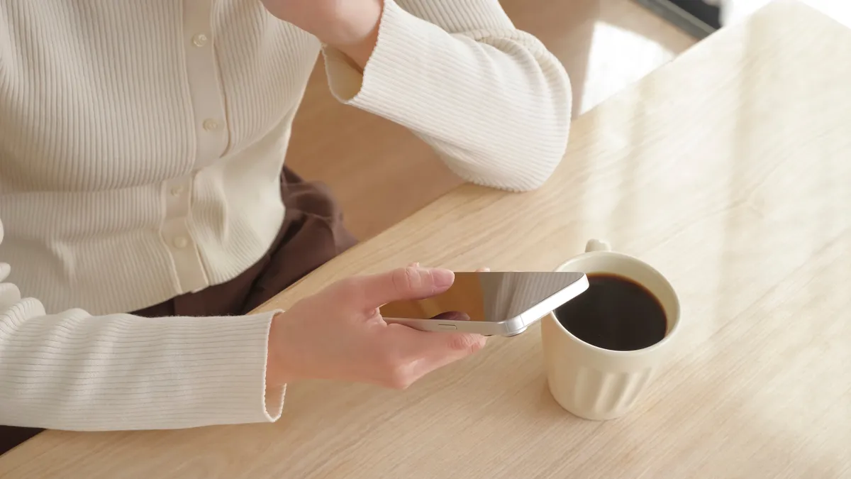 Facebook in Japan: Niche, But Surprisingly Useful for B2B